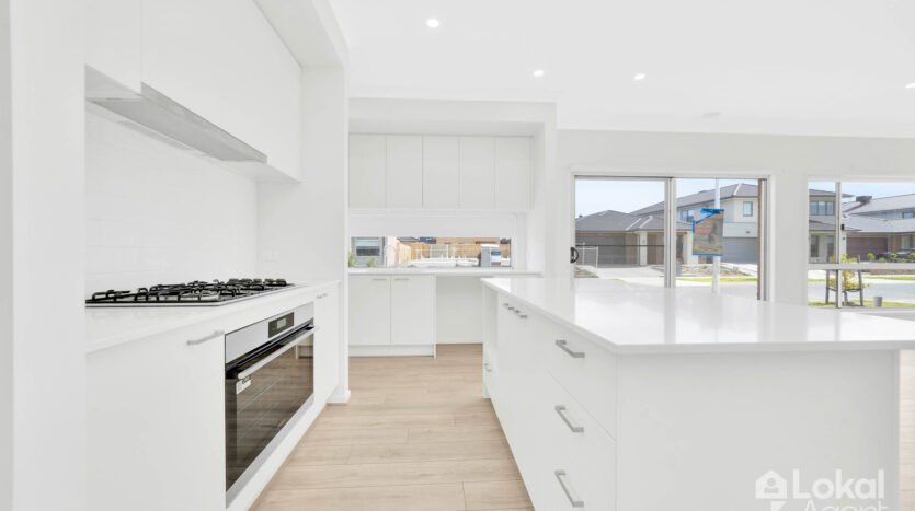 8 Stint Street Tarneit