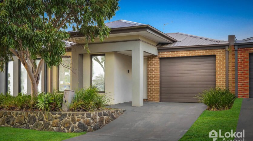 3/10 Heywood Street Doreen